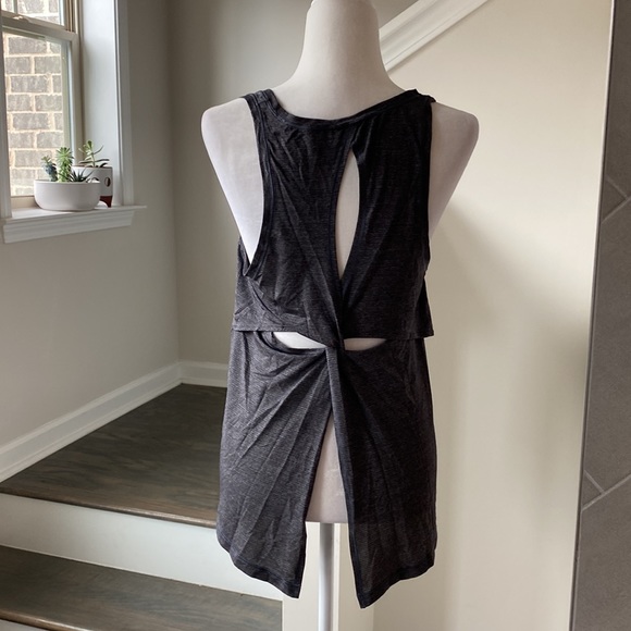 Lululemon Tank Top - Picture 2 of 3